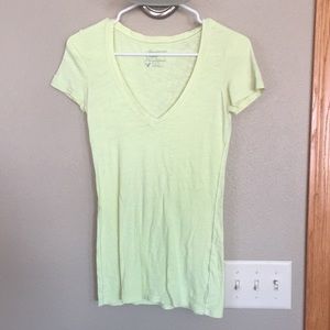 A nice yellow T-shirt perfect for spring!